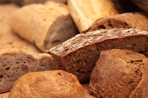 angeschnittenes Brot